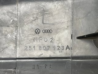 Esquina izq paragolpes delantero VW T3 79-92