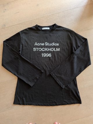 Acne Studios Camiseta Manga Larga Negra Talla M