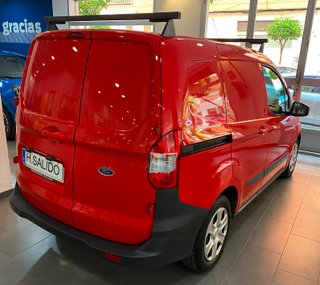 Ford Transit Courier 2017