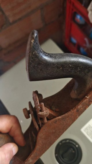 Cepillo carpintero antiguo