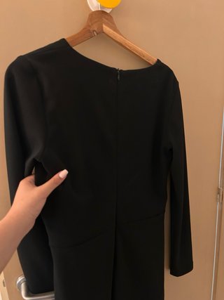 Vestido negro Zara manga larga