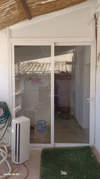 Vidriera corredera blanca