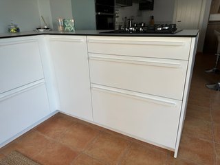 Cocina blanca y madera