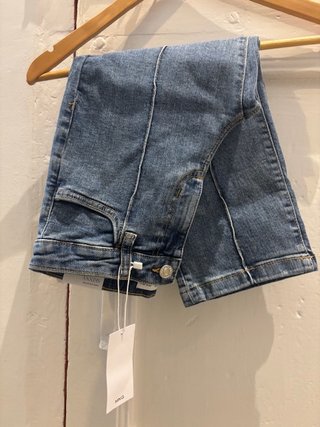 Jeans Capri Skinny Mujer Azul Claro Mango