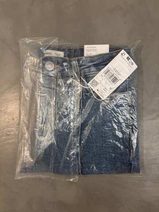 Jeans Capri Skinny Mujer Azul Claro Mango