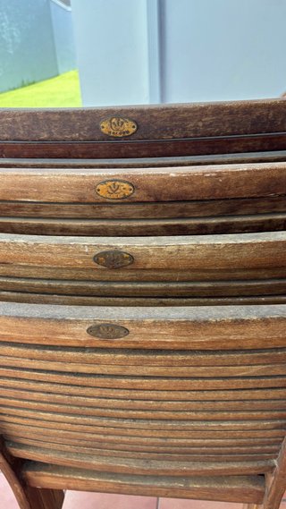 4 Sillas de Madera exterior Fuertes