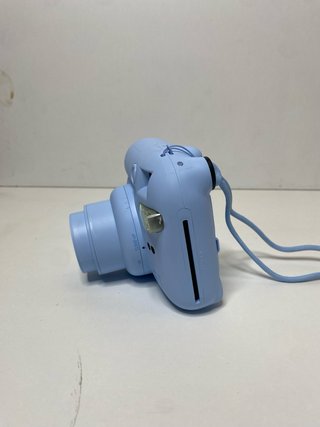 : Cámara Fujifilm Instax Mini 12 - Azul Pastel