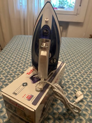Plancha Vapor para ropa Tefal Virtuo 1800W