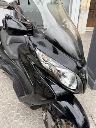Maxi scooter Suzuki Burgman 400