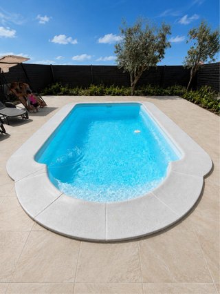 Piscina de poliéster