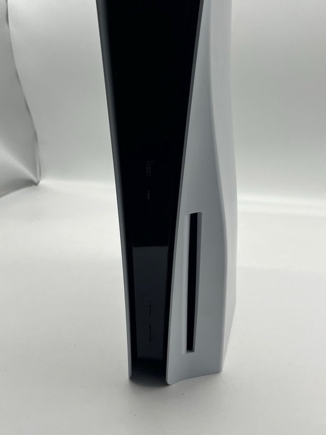 Consola PlayStation 5 (PS5) Blanca - miniatura 3