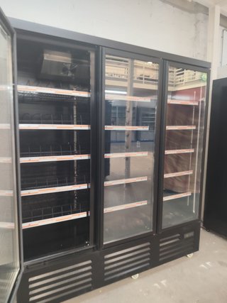 Nevera de Bebidas 3 Puertas