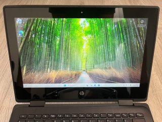 HP ProBook x360 11 G7 Nero