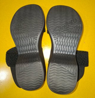 Sandalias Skechers Arch Fit Negras