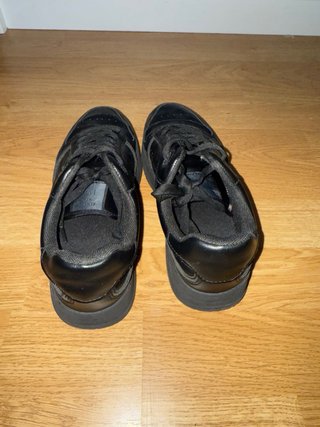 Tenis Negros