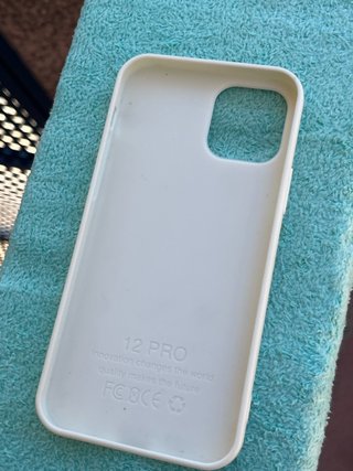 5 Fundas iPhone 12/12 Pro Nuevas