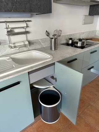 Cocina modular azul y gris