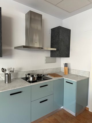 Cocina modular azul y gris