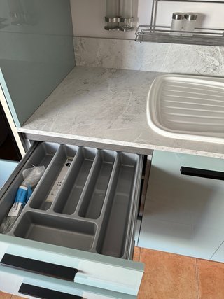 Cocina modular azul y gris