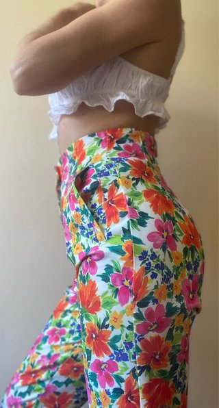 Pantalón tobillero Zara floral XS