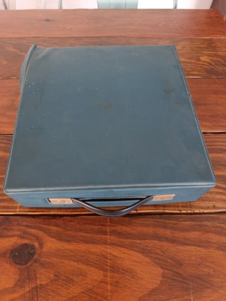 Máquina de escribir Olivetti Lettera 32 Antigua
