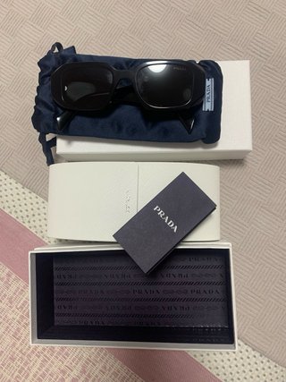 Gafas de sol Prada Negras