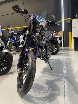 Rieju MRT 50 SM Trophy Negra/Morada