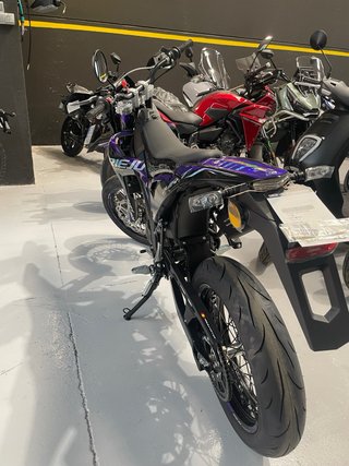 Rieju MRT 50 SM Trophy Negra/Morada