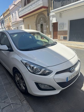 Hyundai i30 blanco 1.6 115cv