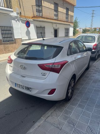 Hyundai i30 blanco 1.6 115cv