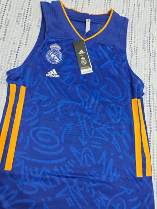 Camiseta Real Madrid Adidas 2021/22 Taylor Basket