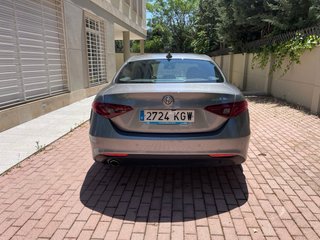 Alfa Romeo Giulia 2018 2.2 diesel 150 cv