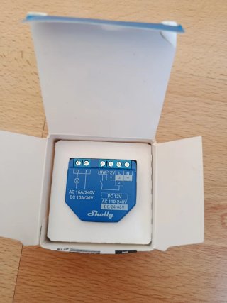 Shelly Plus 1 Relé Wi-Fi y Bluetooth