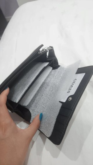 Monedero Guess Negro Nuevo