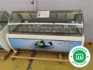 Vitrina expositora de helados 672336068