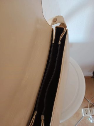 Borsa vintage bianca con dettagli oro