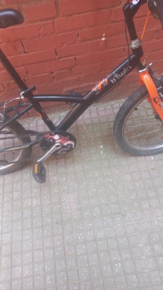 Bicicleta B-Twin 20