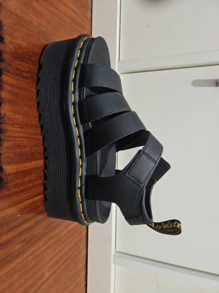 Sandali Dr. Martens Blaire Quad Pelle Hydro