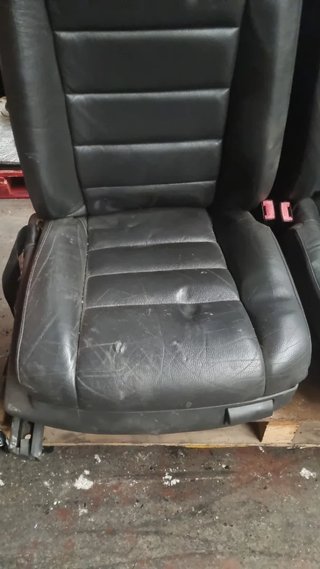 Juego Asientos VW Touareg R5 Cuero Originales