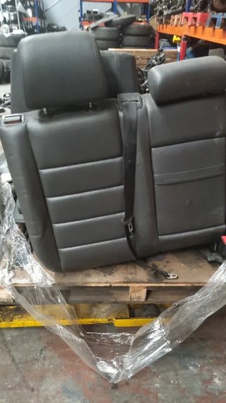 Juego Asientos VW Touareg R5 Cuero Originales