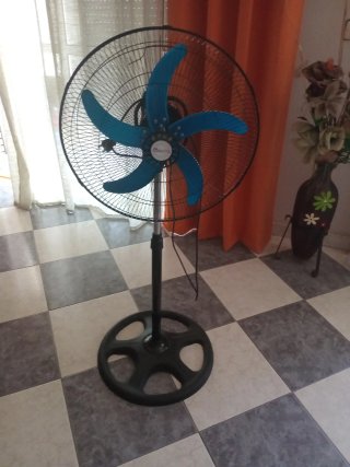 Ventilador Maxims Negro y Azul