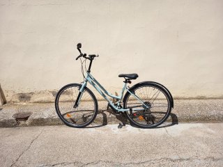 Bicicleta Riverside color blu chiaro