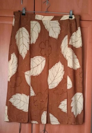 Conjunto dos piezas. Local