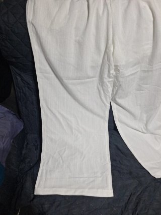 Pantalón blanco talla grande, con forro