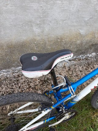 Bicicleta Monty Blanca y Azul