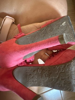 Tacones rosas con pedrería