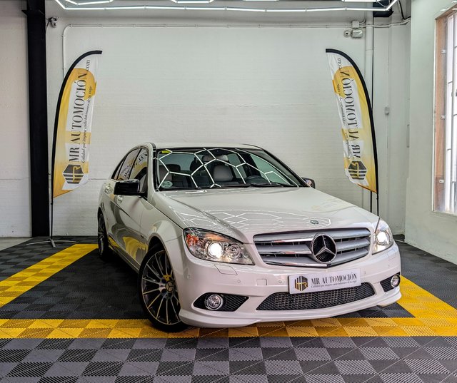 MERCEDES-BENZ C 200 CDI BlueEFFICIENCY Avantgarde