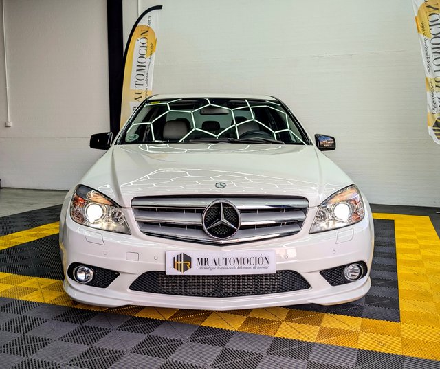 MERCEDES-BENZ C 200 CDI BlueEFFICIENCY Avantgarde