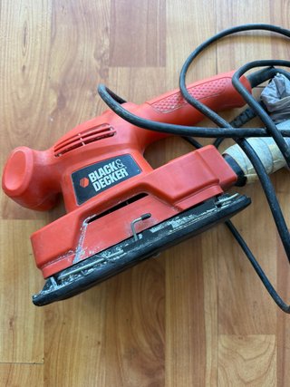 Lijadora Black & Decker