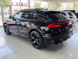 Audi RS Q8 2023